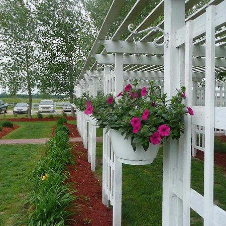 Victorian Veranda Country Inn ลอว์เรนซ์ ภายนอก รูปภาพ