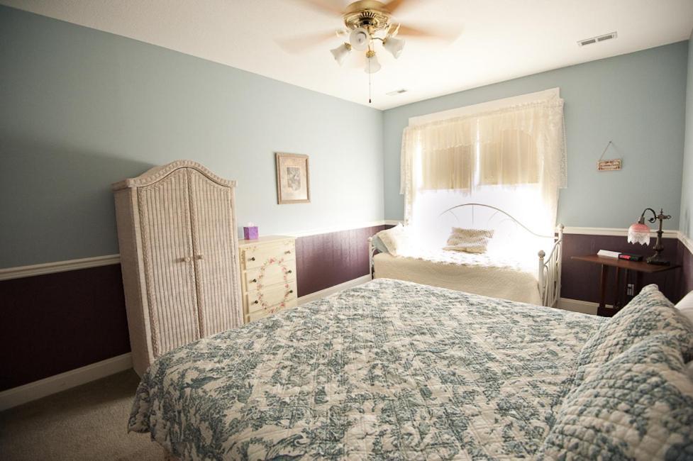 Victorian Veranda Country Inn ลอว์เรนซ์ ห้อง รูปภาพ
